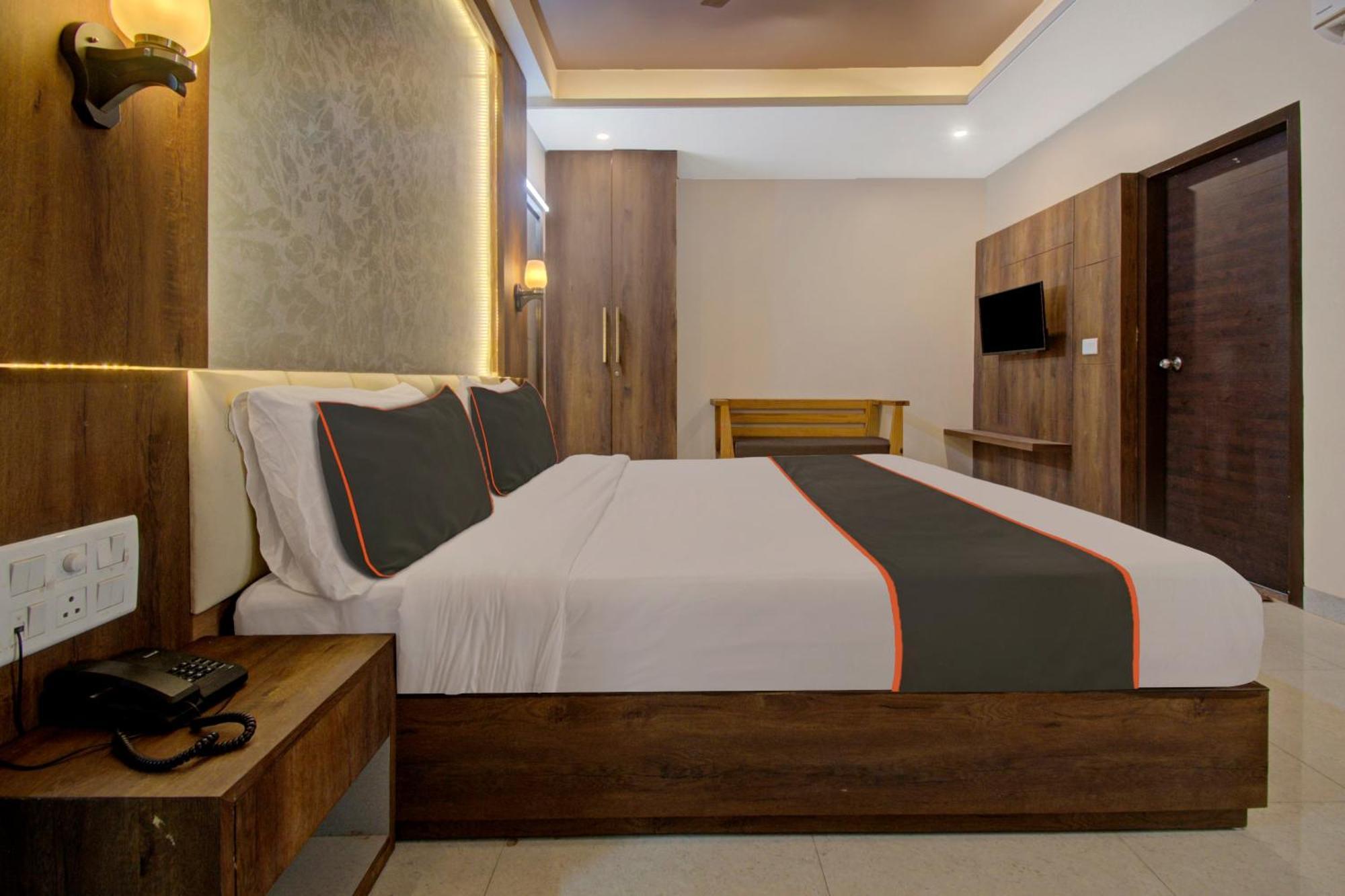 Aravali Hotel