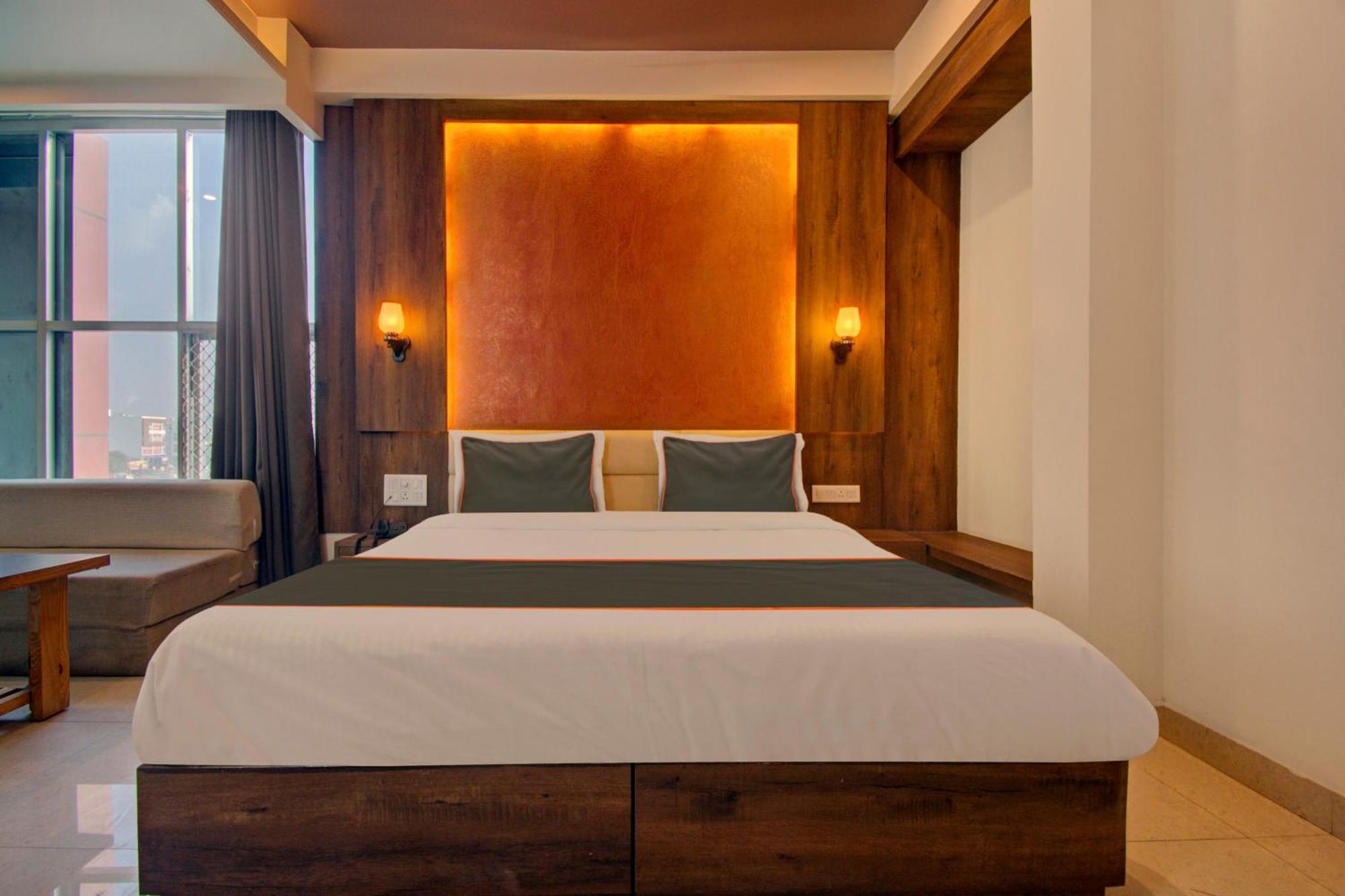 Aravali Hotel